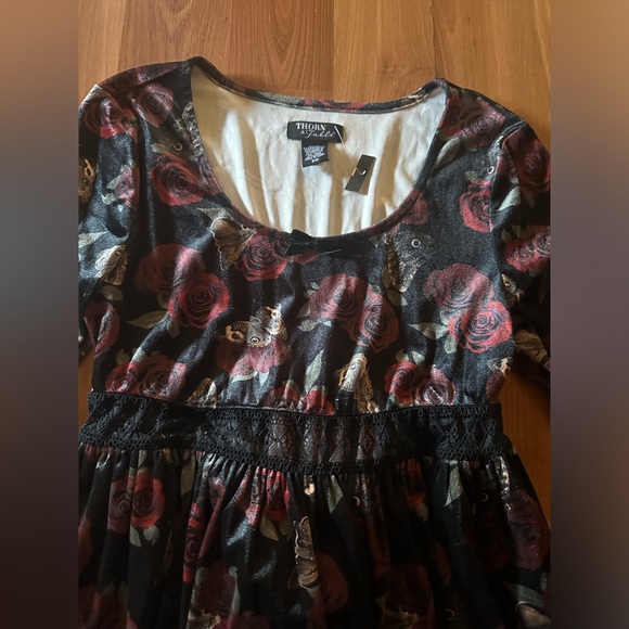 NWT Thorn & Fable Rose Moth Velvet Bell Sleeves dress size small Hot Topic - Picture 3 of 9
